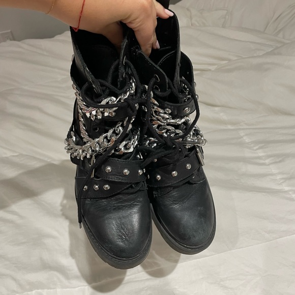 Steve Madden Chain Boots - Picture 2 of 3